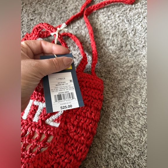 Universal Thread Holiday Red SPRITZ Mini Paper Straw Tote Hand Bag NWT - Picture 4 of 5